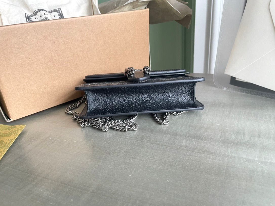 Gucci Dionysus Super Mini Bag