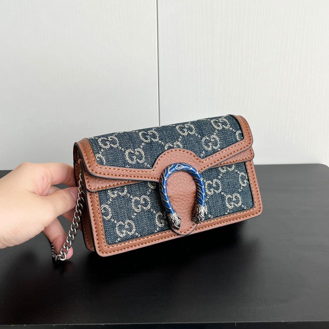 Gucci Dionysus Super Mini Bag