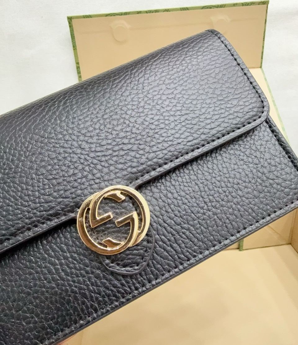 Gucci Chain Wallet